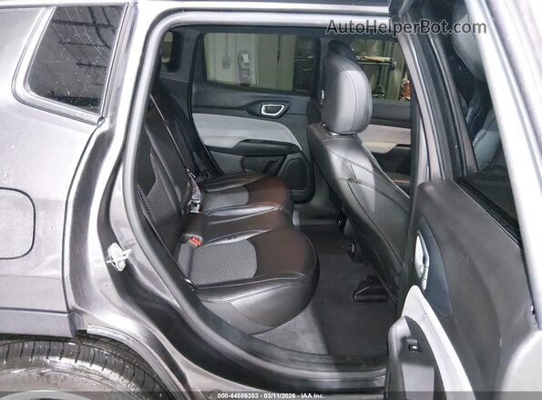 3C4NJDBN7RT606902 2024 JEEP COMPASS Gray Vista de la etiqueta del VIN