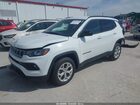2024 Jeep Compass Latitude 4x4 White vin: 3C4NJDBN8RT105596