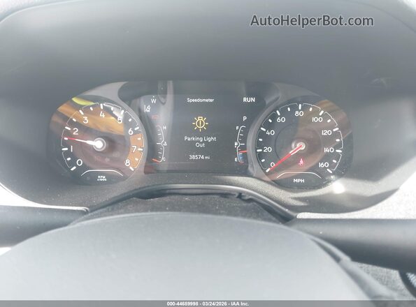 3C4NJDBN8RT105596 2024 JEEP COMPASS White Widok tylnych siedzeń