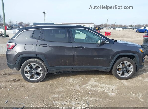 3C4NJDCB1JT283603 2018 JEEP COMPASS Gray Widok wnętrza z tyłu