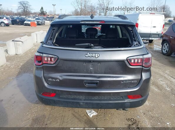 3C4NJDCB1JT283603 2018 JEEP COMPASS Gray 