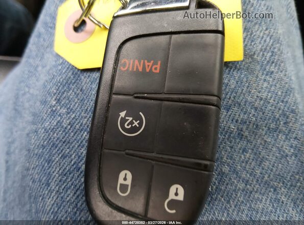 3C4NJDCB1NT133951 2022 JEEP COMPASS Серый Вид панели приборов
