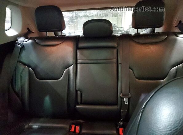 3C4NJDCB2LT105136 2020 JEEP COMPASS Gray Rear seats view