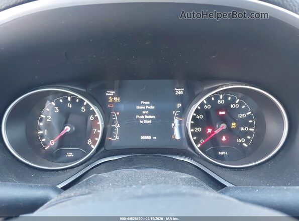 3C4NJDCB2MT556617 2021 JEEP COMPASS Красный Вид задних сидений
