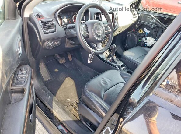 3C4NJDCB6KT596227 2019 JEEP COMPASS Черный Вид панели приборов