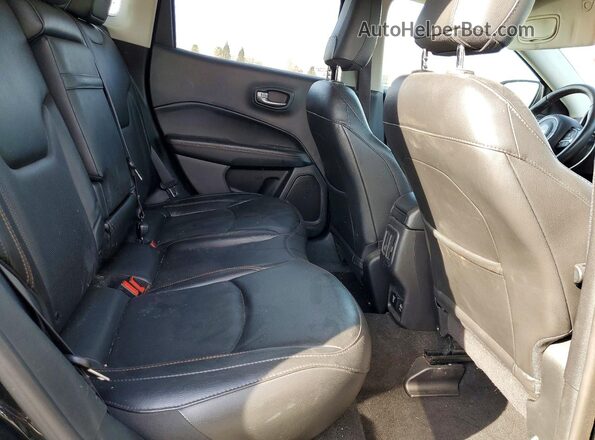 3C4NJDCB6KT596227 2019 JEEP COMPASS Черный Вид задней части салона