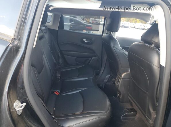 3C4NJDCB8LT223076 2020 JEEP COMPASS Black Вид задньої частини салону