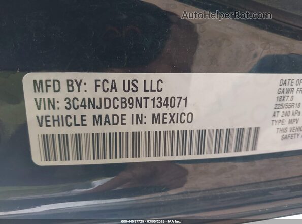 3C4NJDCB9NT134071 2022 JEEP COMPASS Black Widok komory silnika