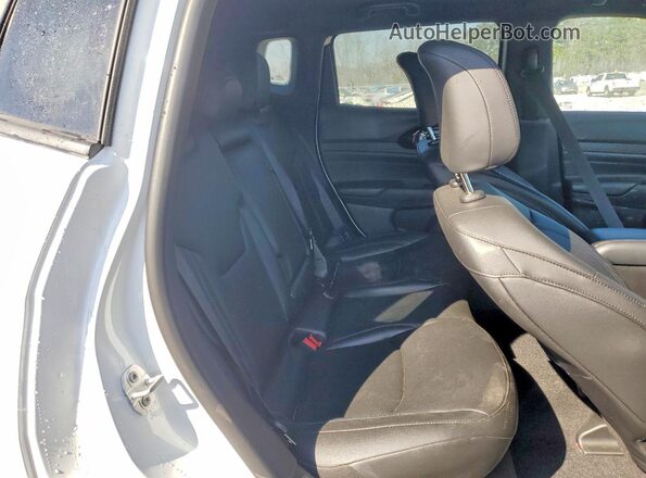 3C4NJDCN2TT188772 2026 JEEP COMPASS Белый Вид задней части салона