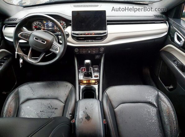 3C4NJDCN9RT594895 2024 JEEP COMPASS Серый Вид панели приборов