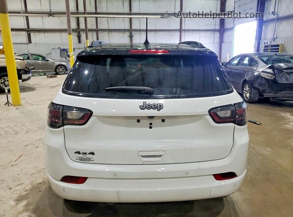 3C4NJDCNXRT140512 2024 JEEP COMPASS Белый Вид сзади