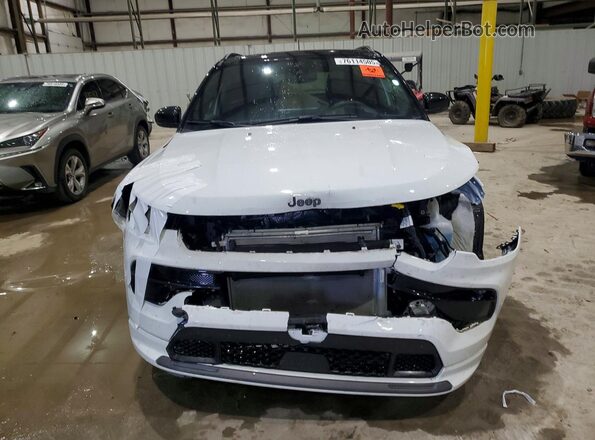 3C4NJDCNXRT140512 2024 JEEP COMPASS Белый Вид спереди