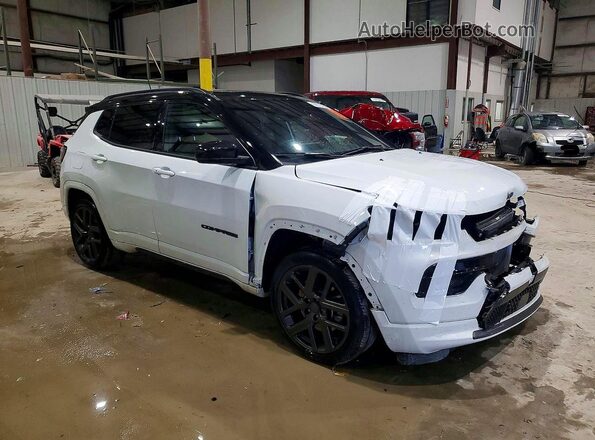 3C4NJDCNXRT140512 2024 JEEP COMPASS Белый Передняя правая четверть