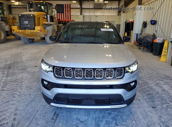 3C4NJDCNXST511867 2025 JEEP COMPASS Серебряный Вид спереди