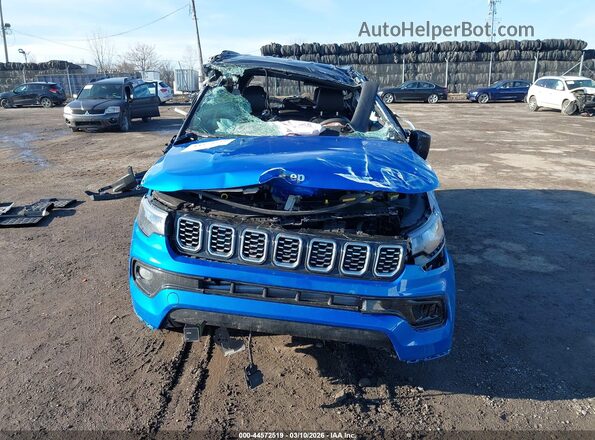 3C4NJDCNXTT173498 2026 JEEP COMPASS Синий Вид щитка приборов