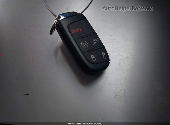 3C4NJDDB0NT191290 2022 JEEP COMPASS Черный Вид панели приборов