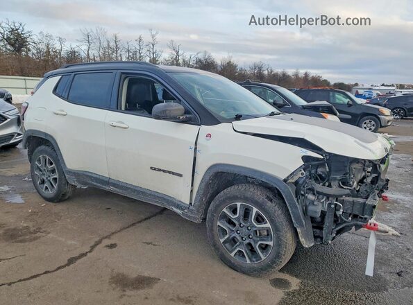 3C4NJDDB2MT548063 2021 JEEP COMPASS Белый Передняя правая четверть