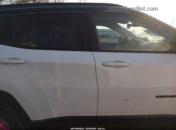 3C4NJDDB5HT630746 2017 JEEP NEW COMPASS Белый Вид задней части салона