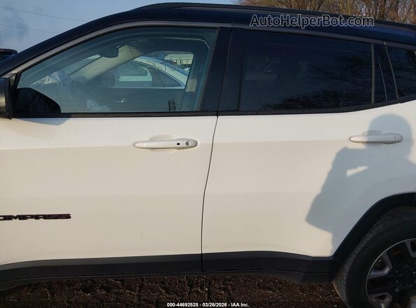 3C4NJDDB5HT630746 2017 JEEP NEW COMPASS Белый Панорамный вид салона 360°