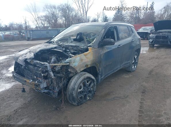 3C4NJDDB7JT366872 2018 JEEP COMPASS Серый Передняя левая четверть