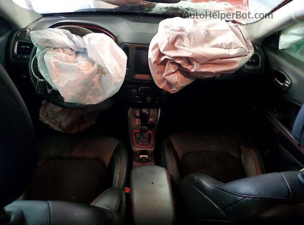 3C4NJDDB7LT132086 2020 JEEP COMPASS Orange Vista del salpicadero