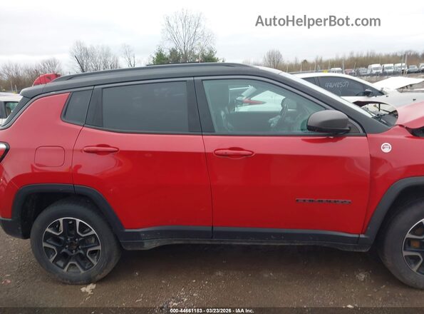3C4NJDDB7LT203626 2020 JEEP COMPASS Красный Вид задней части салона
