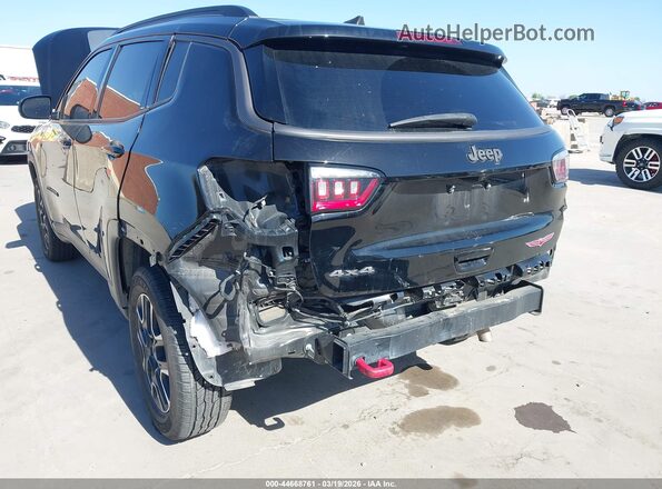 3C4NJDDB9LT170497 2020 JEEP COMPASS Черный Вид спереди