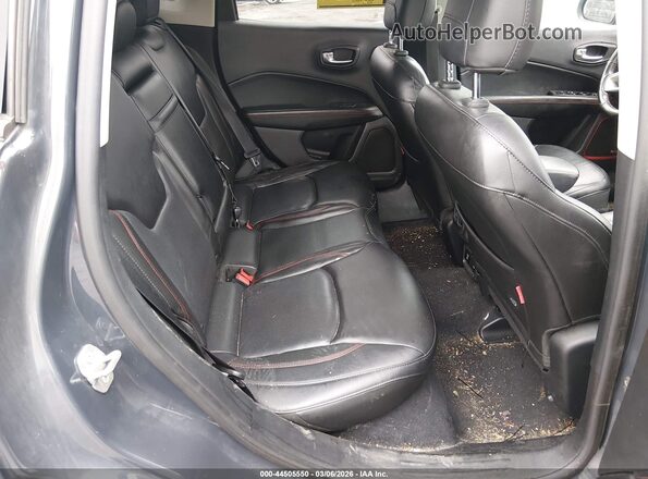 3C4NJDDBXJT270072 2018 JEEP COMPASS Черный Вид наклейки с VIN-кодом