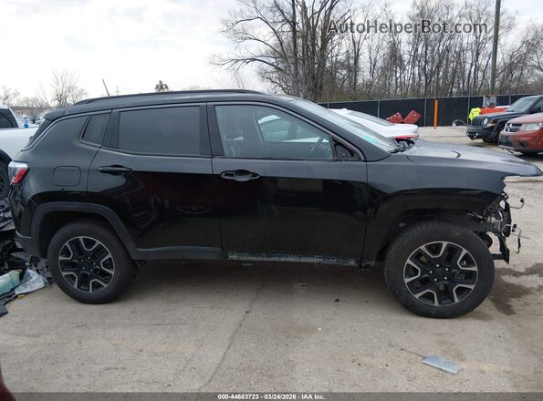 3C4NJDDBXKT602027 2019 JEEP COMPASS Черный Панорамный вид салона 360°