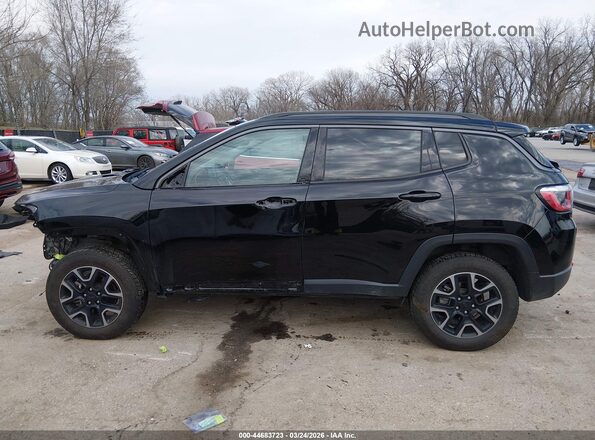 3C4NJDDBXKT602027 2019 JEEP COMPASS Черный 
