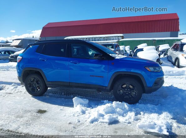 3C4NJDDN8PT545828 2023 JEEP COMPASS Синий Вид задней части салона