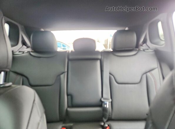 3C4NJDDN9ST570021 2025 JEEP COMPASS Черный Вид задних сидений