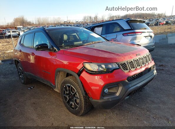 3C4NJDDN9ST612994 2025 JEEP COMPASS Бордовый Вид задней части салона