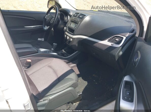 3C4PDCBB8HT520190 2017 DODGE JOURNEY White Вид салону спереду