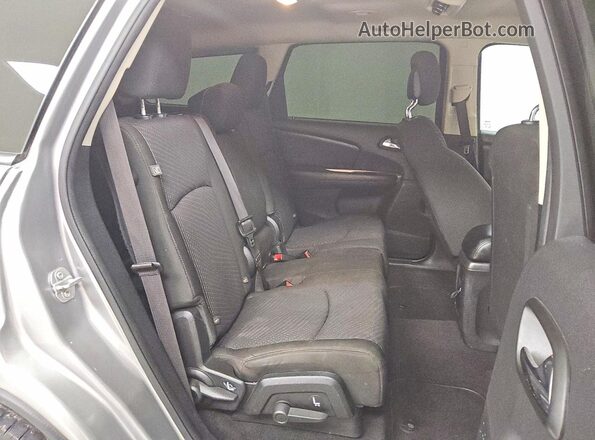3C4PDCBBXKT773633 2019 DODGE JOURNEY Silver Вид задньої частини салону