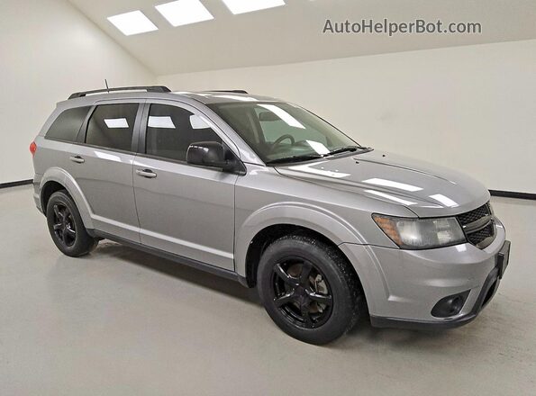 3C4PDCBBXKT773633 2019 DODGE JOURNEY Silver Передня права чверть