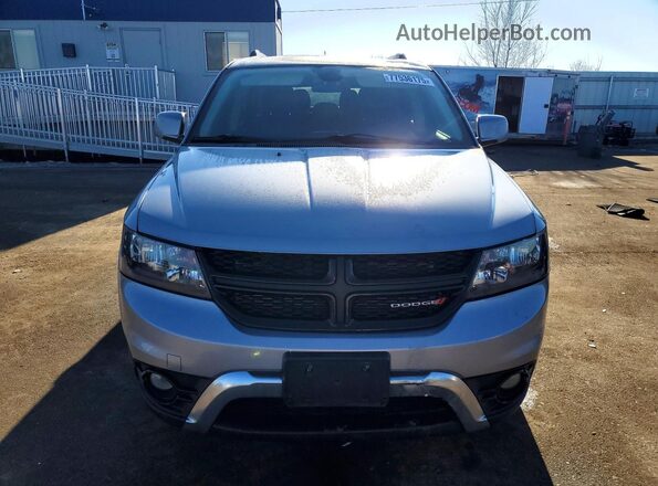 3C4PDDGG1JT386574 2018 DODGE JOURNEY Серебряный Вид спереди