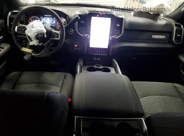 3C63R5JL5TG168331 2026 RAM 2500 Угольный Вид панели приборов