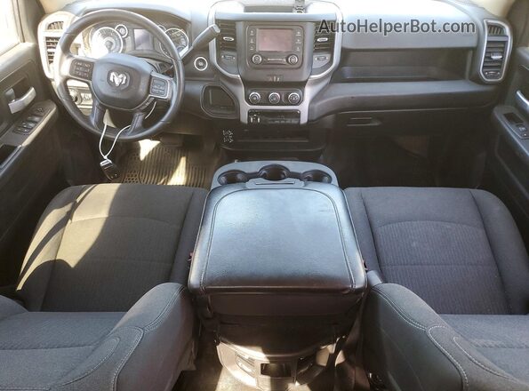 3C63RRGL1KG648363 2019 RAM 3500 Белый Вид панели приборов