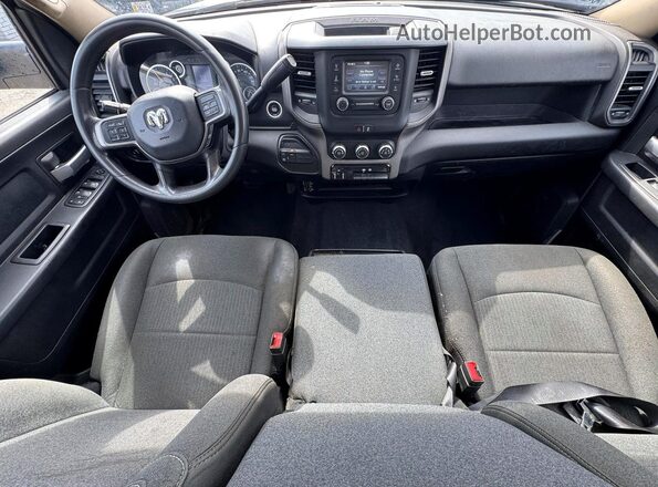 3C63RRGL1KG701417 2019 RAM 3500 Белый Вид щитка приборов