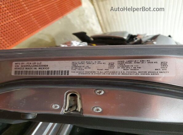 3C63RRJL5NG333904 2022 RAM 3500 Серебряный Вид подкапотного пространства