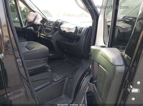 3C6LRVCG2ME577139 2021 RAM PROMASTER 2500 Black Widok wnętrza z przodu