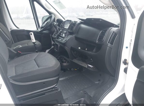 3C6LRVVG8PE572772 2023 RAM PROMASTER 2500 Бежевый Вид салона спереди