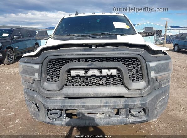 3C6TR5EJ8KG598281 2019 RAM 2500 Белый Вид задней части салона