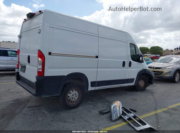 3C6TRVCG9JE113017 2018 RAM PROMASTER 2500 Белый Задняя правая четверть