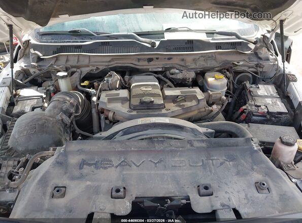 3C6UR5CL4JG309162 2018 RAM 2500 Белый Вид сзади
