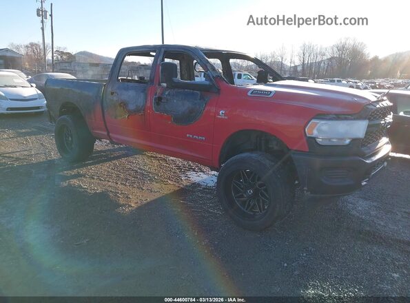 3C6UR5CL8NG196628 2022 RAM 2500 Красный Передняя правая четверть
