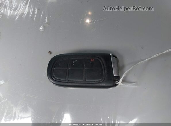 3C6UR5FL8GG375606 2016 RAM 2500 White Vista del salpicadero