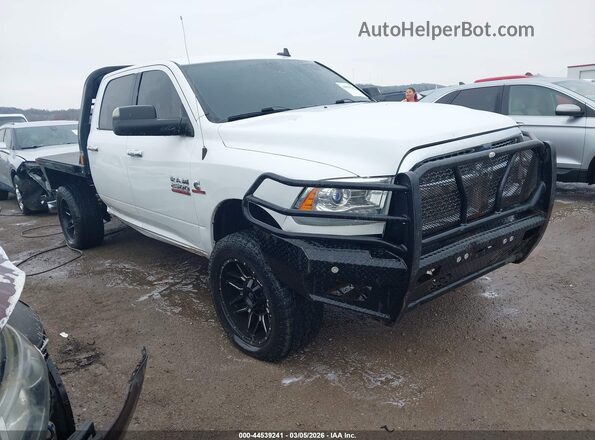 3C6UR5FL8GG375606 2016 RAM 2500 White Delantero derecho