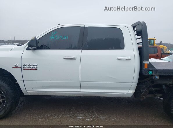 3C6UR5FL8GG375606 2016 RAM 2500 White Vista interior de 360 grados